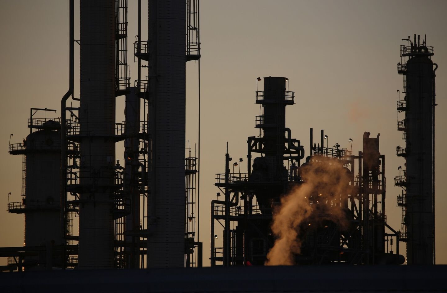 Sub-Saharan Africa and the World Oil Outlook 2050: Implications and Pathways